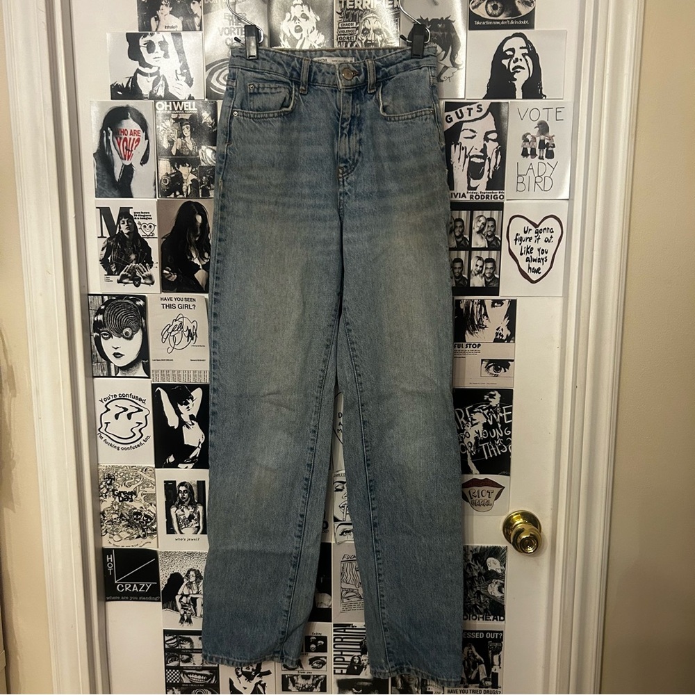 Zara High-Waist Straight Leg Jeans